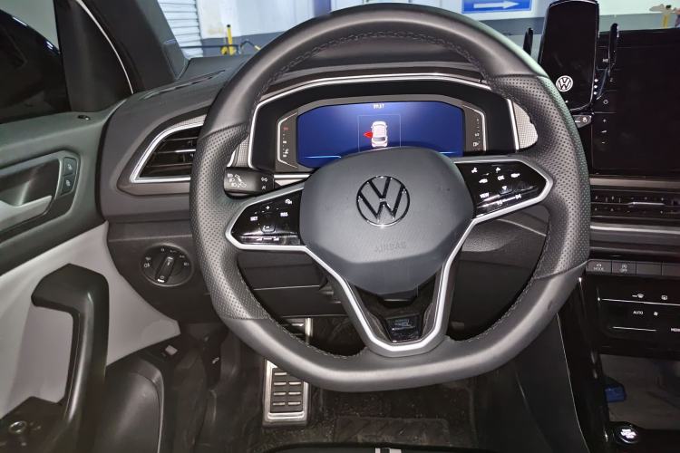 Used Volkswagen T-ROC 2025 300TSI DSG Two-Wheel Drive Chen Guang Edition Steering Wheel