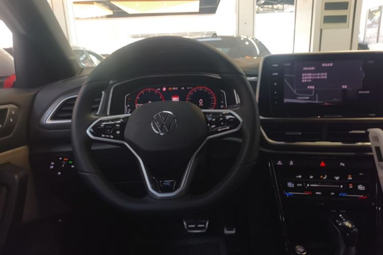 Used Volkswagen T-ROC 2025 300TSI DSG Two-Wheel Drive Chen Guang Edition Steering Wheel