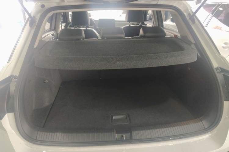 Used Volkswagen T-ROC 2025 280TSI DSG Two-Wheel Drive Time Edition Trunk