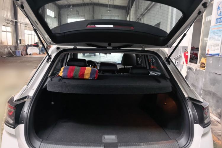 Used Volkswagen T-ROC 2025 280TSI DSG Two-Wheel Drive Time Edition Trunk