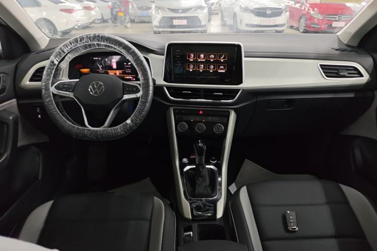 Used Volkswagen T-ROC 2026 Model 280TSI DSG Two-Wheel Drive Shiguang Edition Center Console
