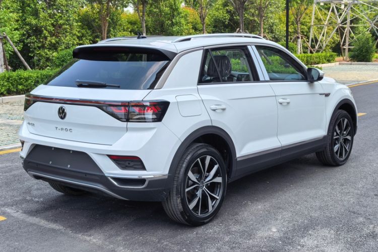 Used Volkswagen T-ROC 2026 Model 280TSI DSG Two-Wheel Drive Shiguang Edition Exterior 5