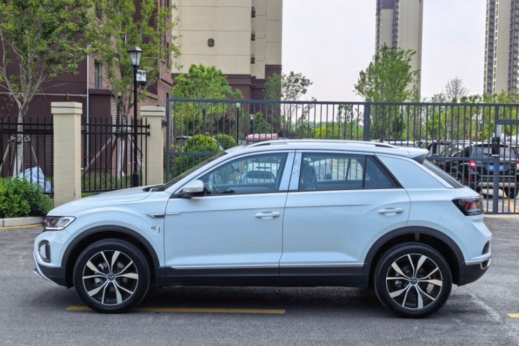 Used Volkswagen T-ROC 2026 Model 280TSI DSG Two-Wheel Drive Shiguang Edition Exterior 8