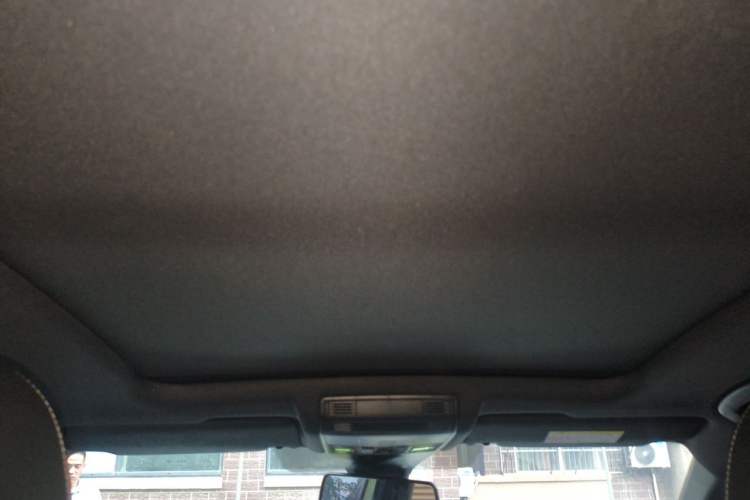 Used Volkswagen T-ROC 2026 Model 300TSI DSG Two-Wheel Drive Chenguang Edition Headliner