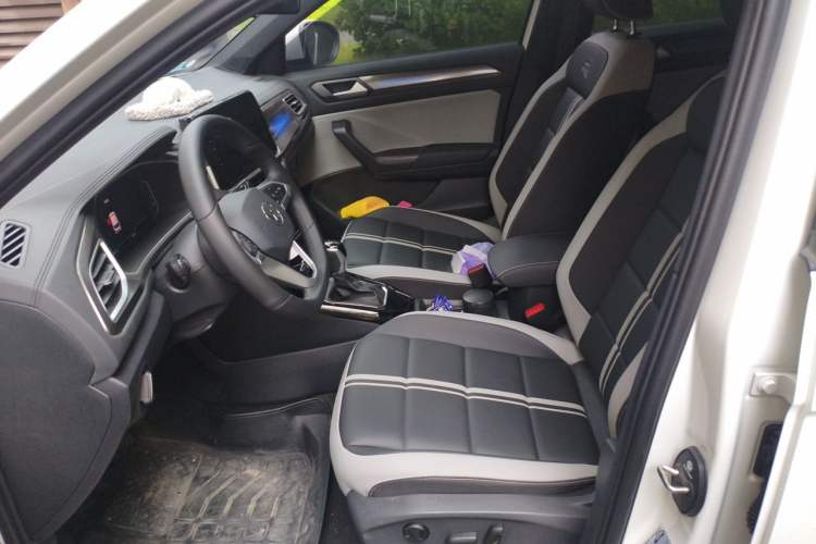 Used Volkswagen T-ROC 2026 Model 300TSI DSG Two-Wheel Drive Chenguang Edition Left Front Seat