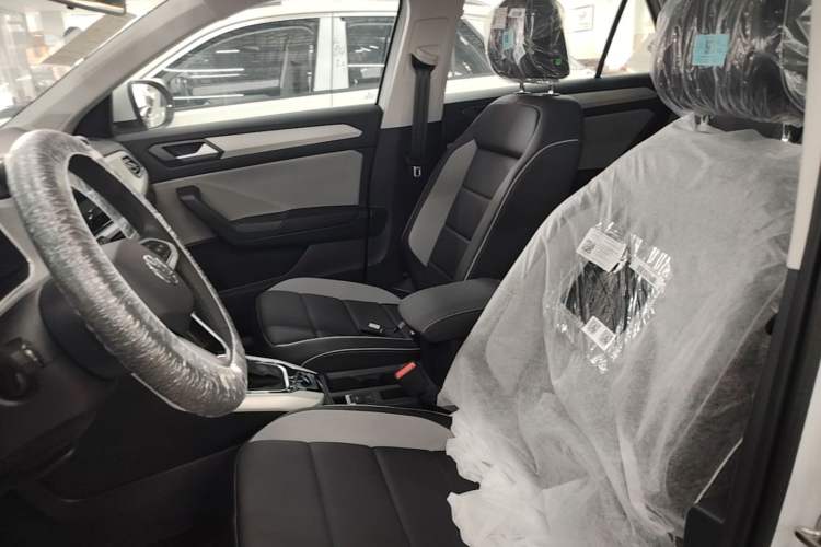 Used Volkswagen T-ROC 2026 Model 280TSI DSG Two-Wheel Drive Shiguang Edition Left Front Seat