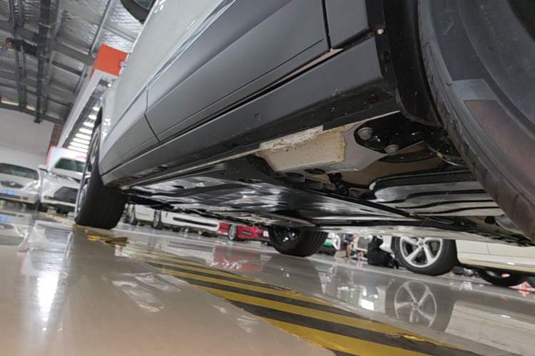 Used Volkswagen T-ROC 2026 Model 280TSI DSG Two-Wheel Drive Shiguang Edition Left Side Sill