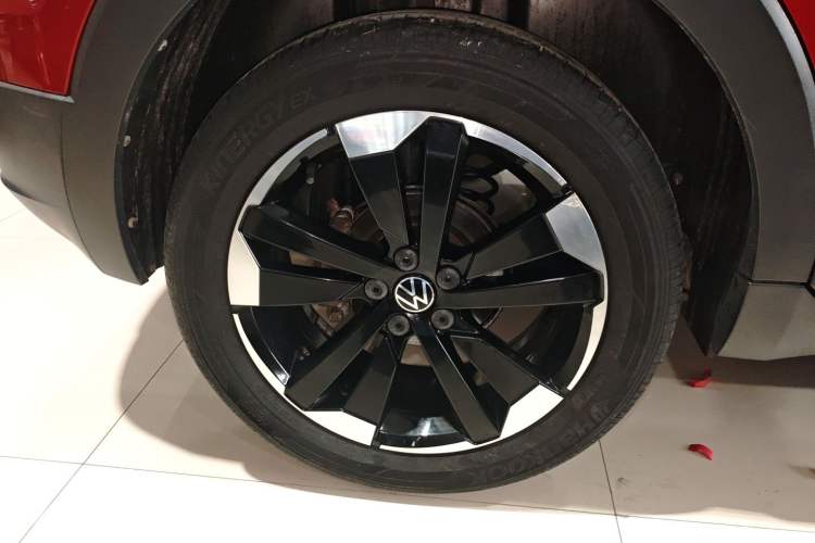 Used Volkswagen Tacqua 2020 1.5L Automatic Yue Exterior 8