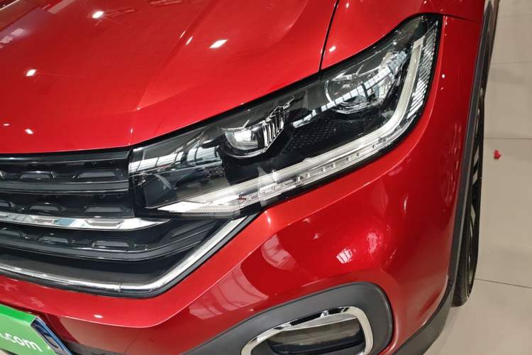 Used Volkswagen Tacqua 2020 1.5L Automatic Yue Left Front Headlight