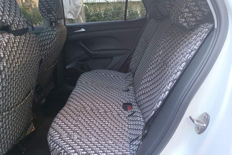 Used Volkswagen Tacqua 2020 1.5L Automatic Yue Interior 4