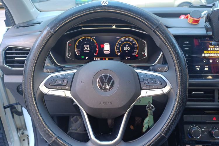 Used Volkswagen Tacqua 2020 1.5L Automatic Yue Steering Wheel