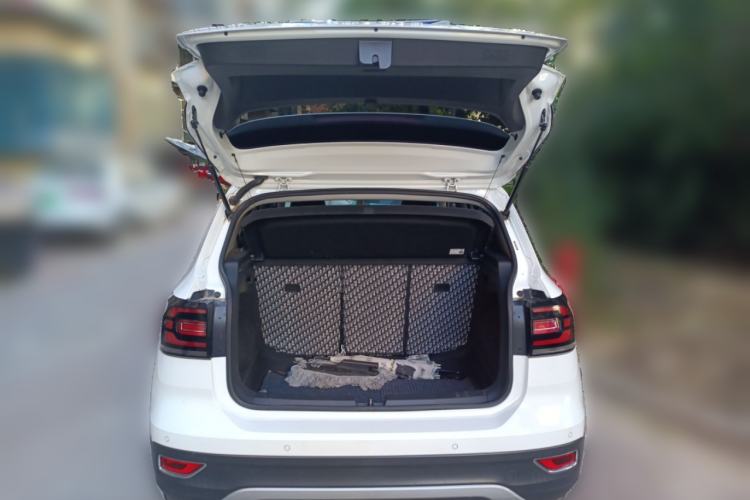 Used Volkswagen Tacqua 2020 1.5L Automatic Yue Trunk