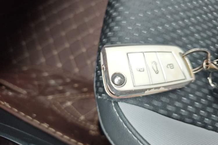Used Volkswagen Tacqua 2021 280TSI DSG R-Line Connected Version Vehicle Key