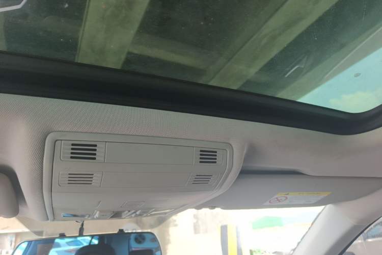 Used Volkswagen Tacqua 2020 1.5L Automatic Yue Headliner