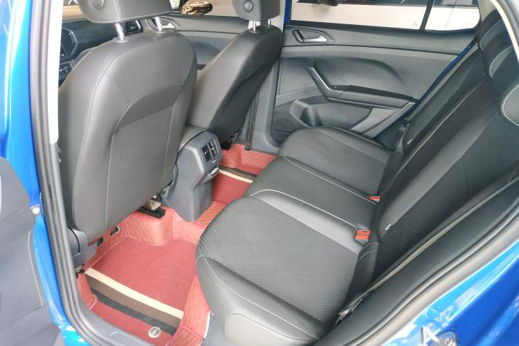 Used Volkswagen Tacqua 2020 1.5L Automatic Yue Left Rear Seat