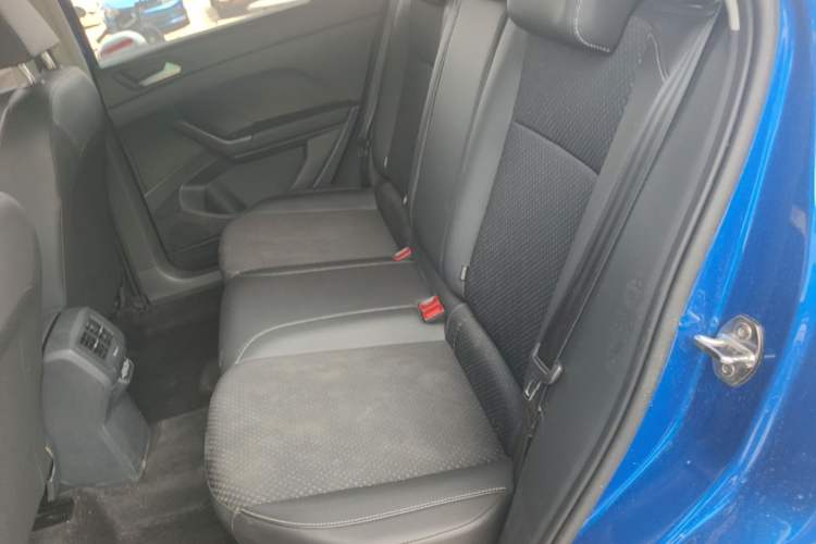 Used Volkswagen Tacqua 2020 1.5L Automatic Yue Left Rear Seat
