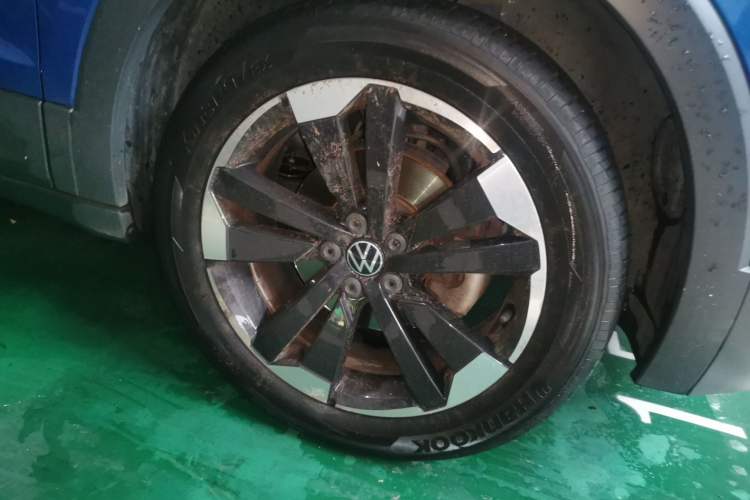 Used Volkswagen Tacqua 2020 1.5L Automatic Yue Right Front Wheel Hub