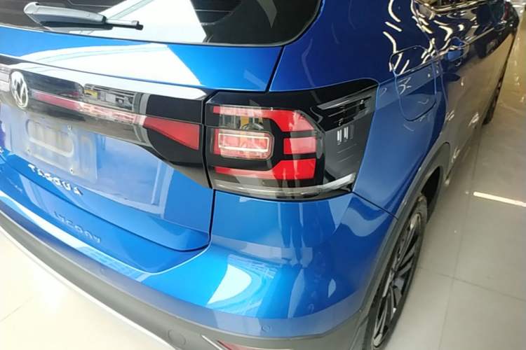 Used Volkswagen Tacqua 2020 1.5L Automatic Yue Right Rear Taillight