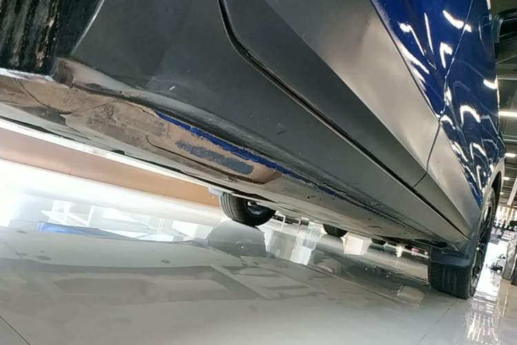 Used Volkswagen Tacqua 2020 1.5L Automatic Yue Right Side Sill