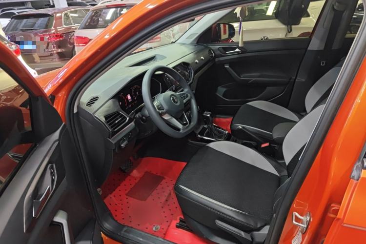 Used Volkswagen Tacqua 2020 1.5L Automatic Yue Driver Seat