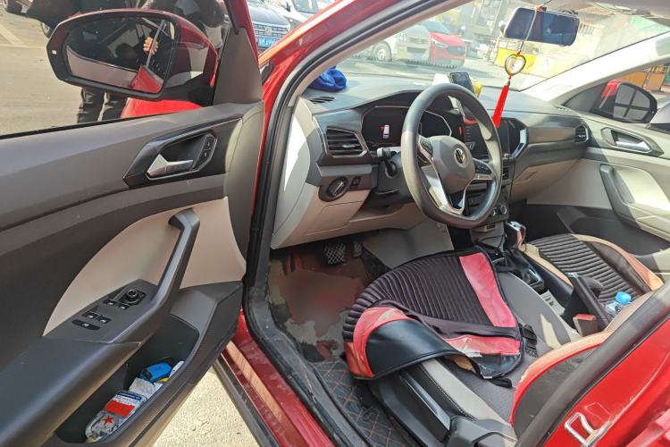 Used Volkswagen Tacqua 2020 1.5L Automatic Yue Driver Seat