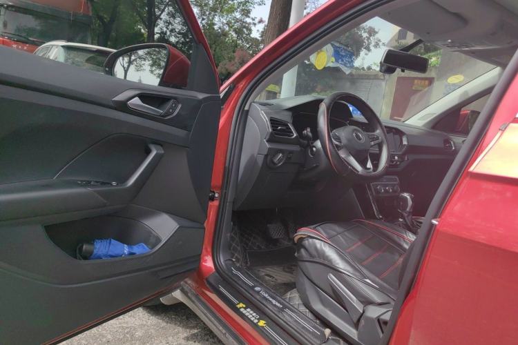 Used Volkswagen Tacqua 2020 1.5L Automatic Yue Driver Seat