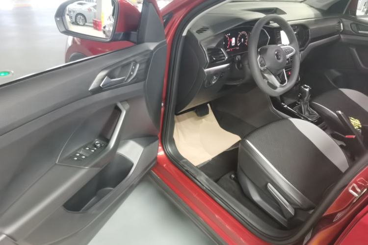 Used Volkswagen Tacqua 2020 1.5L Automatic Yue Driver Seat