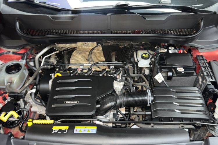 Used Volkswagen Tacqua 2020 1.5L Automatic Shang Engine Bay