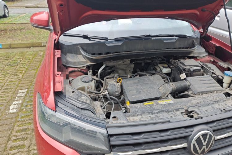Used Volkswagen Tacqua 2020 1.5L Automatic Shang Engine Bay Right