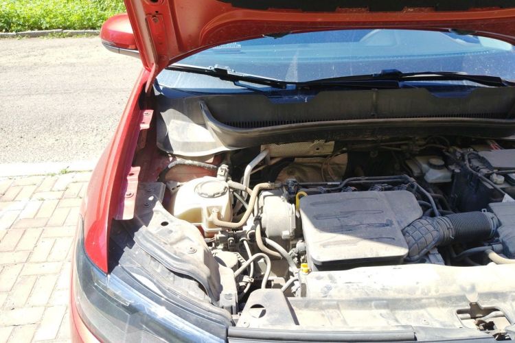 Used Volkswagen Tacqua 2020 1.5L Automatic Shang Engine Bay Right