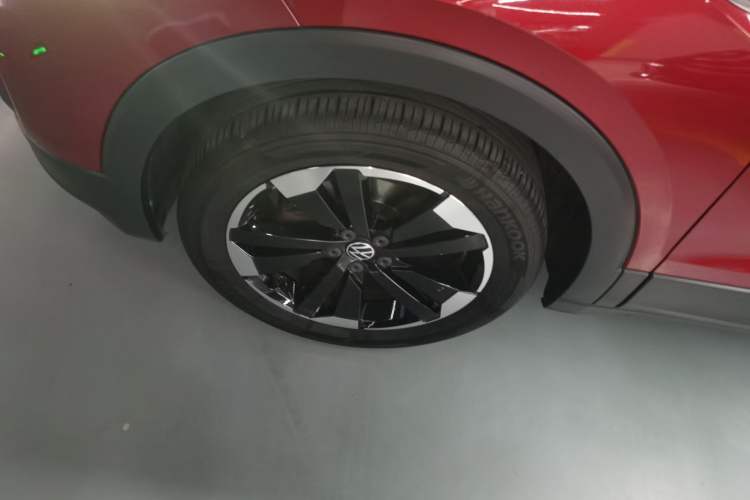 Used Volkswagen Tacqua 2020 1.5L Automatic Yue Exterior 3