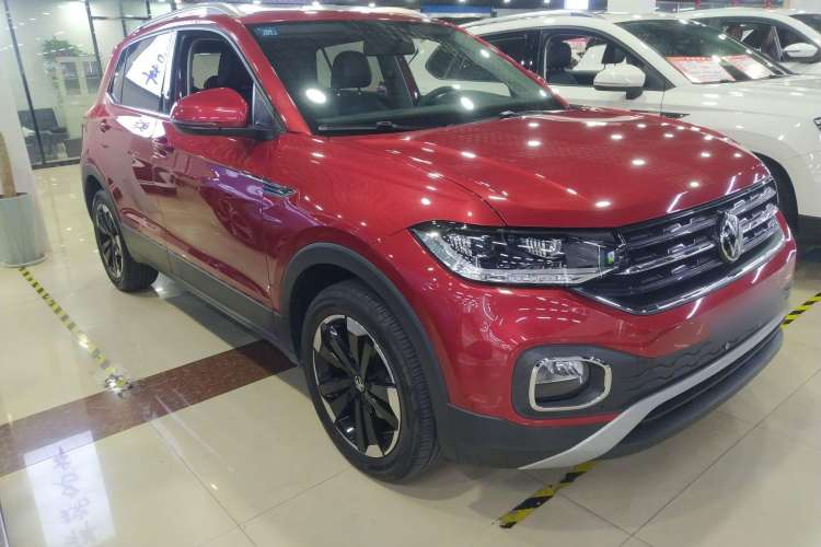 Used Volkswagen Tacqua 2020 1.5L Automatic Yue Front Right 45 Deg