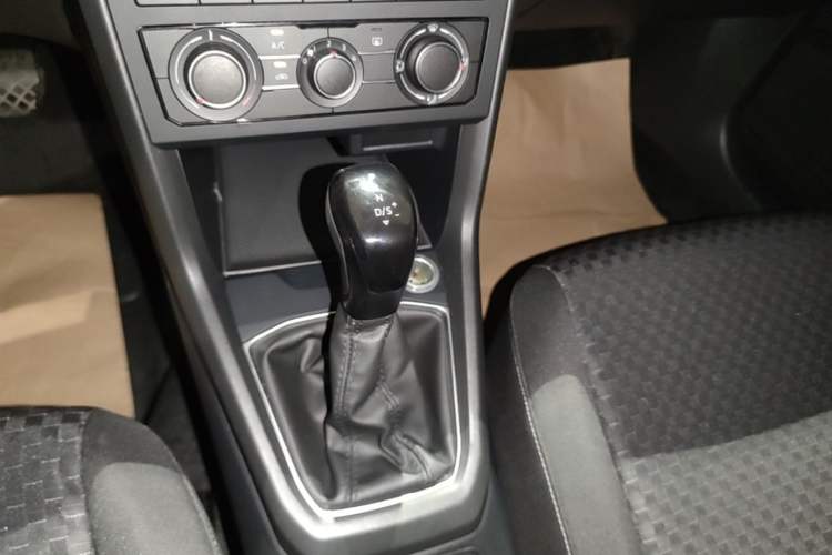 Used Volkswagen Tacqua 2020 1.5L Automatic Shang Gear Lever