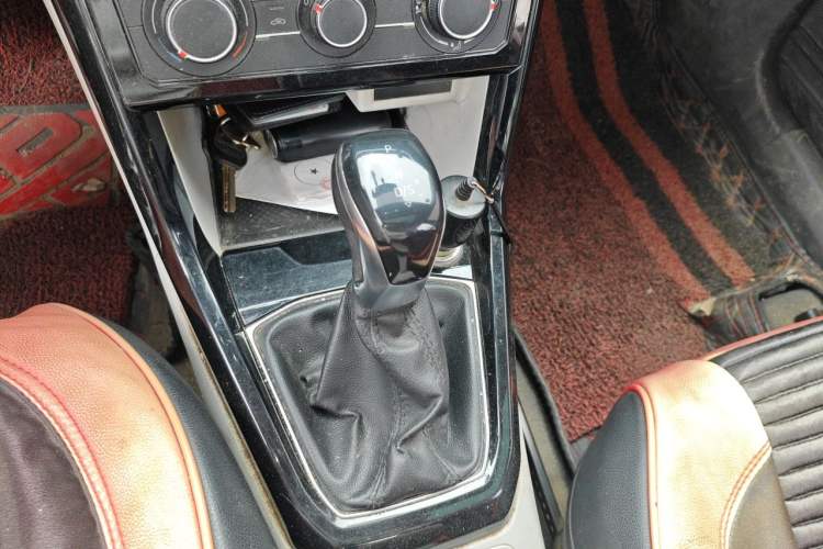 Used Volkswagen Tacqua 2020 1.5L Automatic Yue Gear Lever