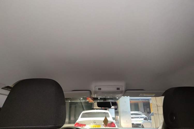 Used Volkswagen Tacqua 2020 1.5L Automatic Shang Headliner