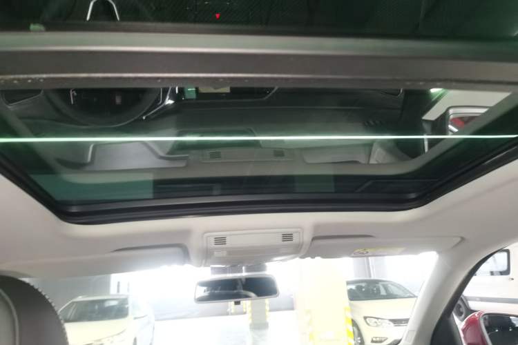 Used Volkswagen Tacqua 2020 1.5L Automatic Yue Headliner