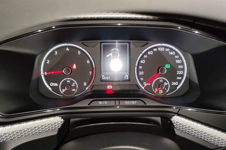 Used Volkswagen Tacqua 2020 1.5L Automatic Shang Instrument Cluster