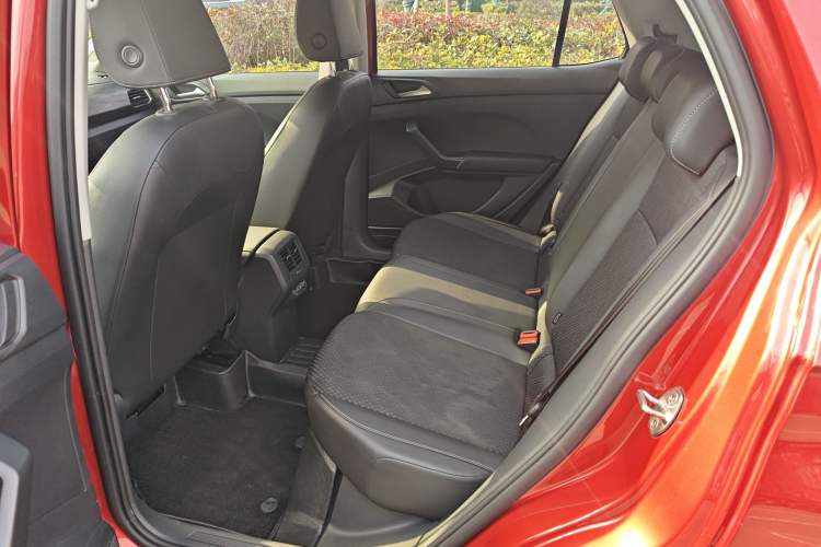 Used Volkswagen Tacqua 2020 1.5L Automatic Yue Interior 2
