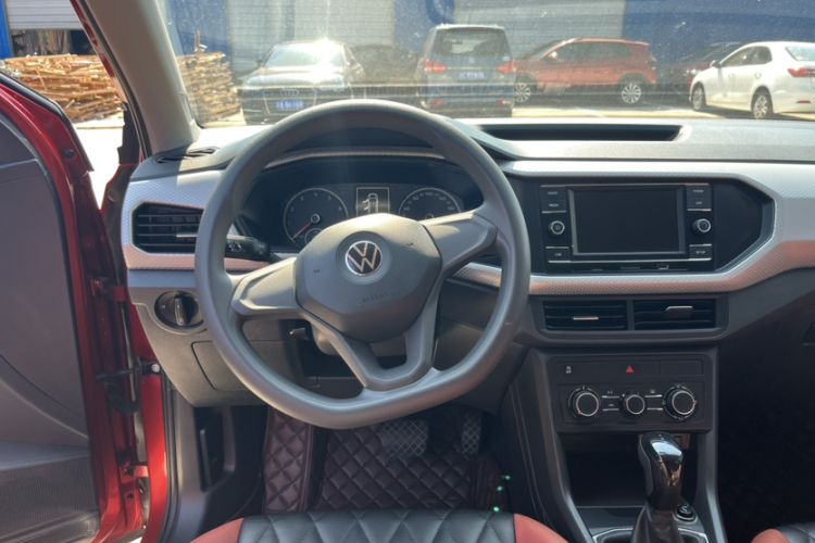 Used Volkswagen Tacqua 2020 1.5L Automatic Shang Interior 2