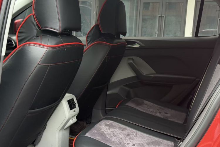 Used Volkswagen Tacqua 2020 1.5L Automatic Yue Interior 4