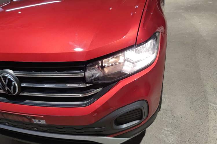 Used Volkswagen Tacqua 2020 1.5L Automatic Shang Left Front Headlight