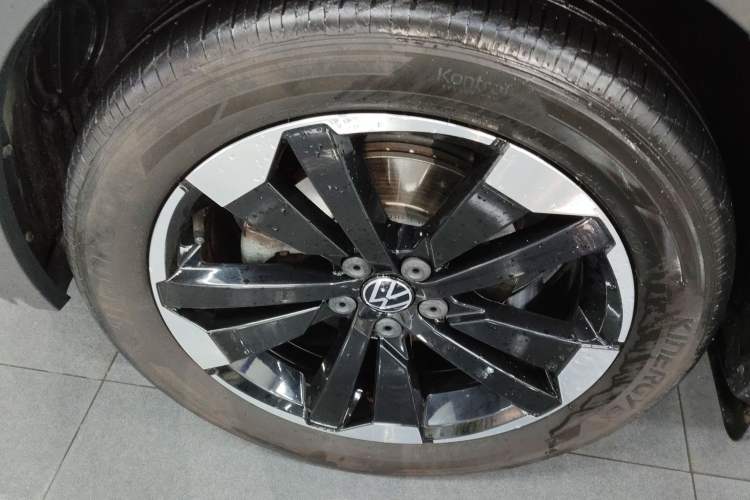 Used Volkswagen Tacqua 2020 1.5L Automatic Yue Left Front Wheel Hub