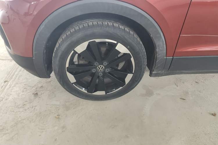 Used Volkswagen Tacqua 2020 1.5L Automatic Yue Left Front Wheel Hub
