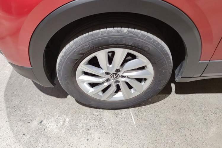 Used Volkswagen Tacqua 2020 1.5L Automatic Shang Left Front Wheel Hub