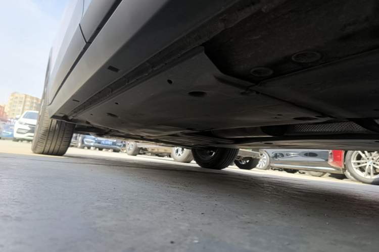 Used Volkswagen Tacqua 2020 1.5L Automatic Yue Left Side Sill