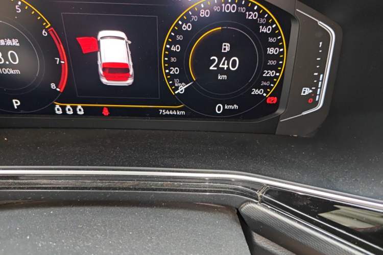 Used Volkswagen Tacqua 2020 1.5L Automatic Yue Odometer Close Up