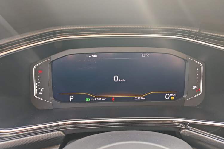 Used Volkswagen Tacqua 2020 1.5L Automatic Yue Odometer Close Up