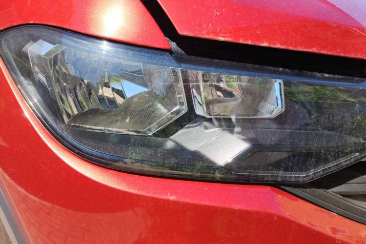 Used Volkswagen Tacqua 2020 1.5L Automatic Shang Right Front Headlight