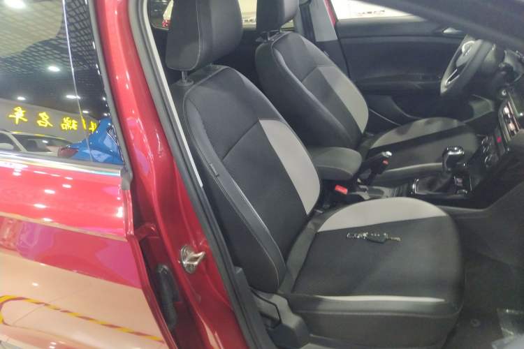 Used Volkswagen Tacqua 2020 1.5L Automatic Yue Right Front Seat