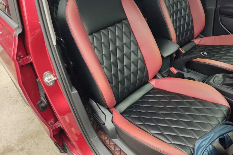 Used Volkswagen Tacqua 2020 1.5L Automatic Shang Right Front Seat